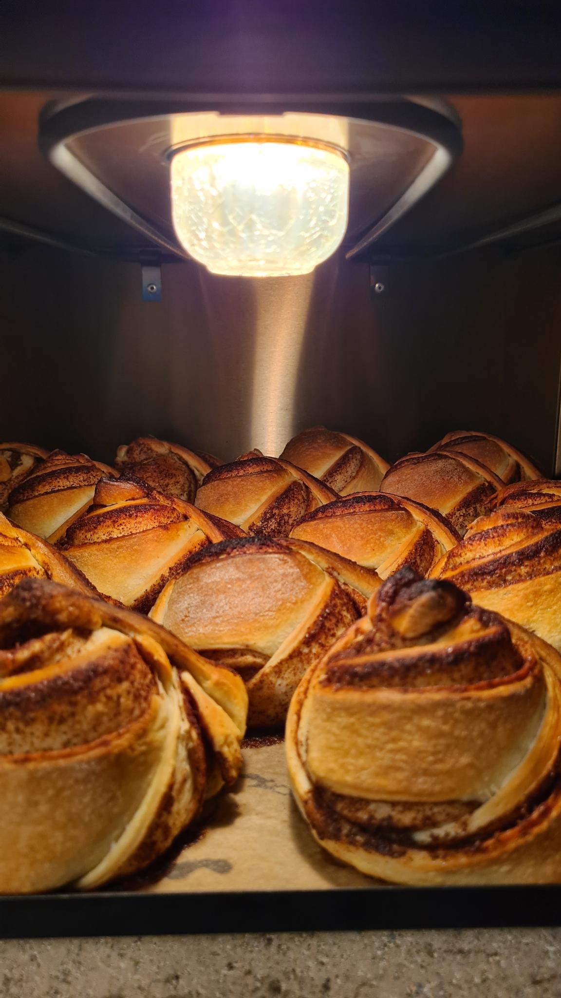 Cinnamon rolls