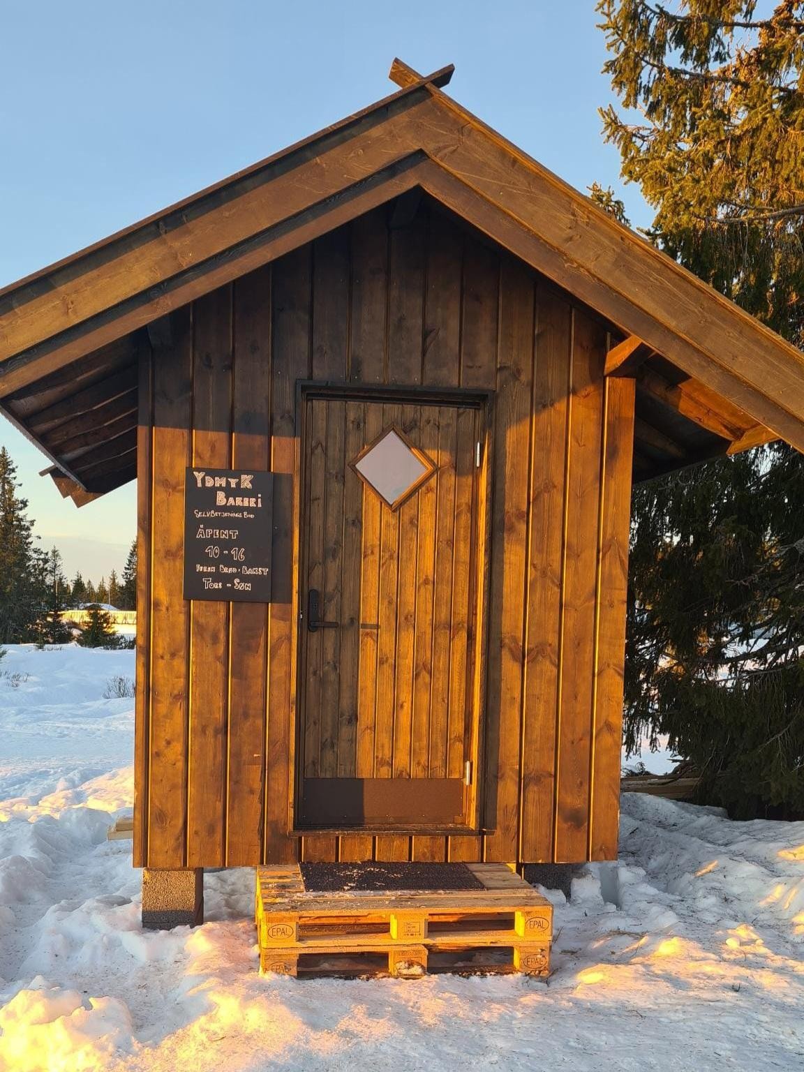Selvbetjeningsboden på Sjusjøen